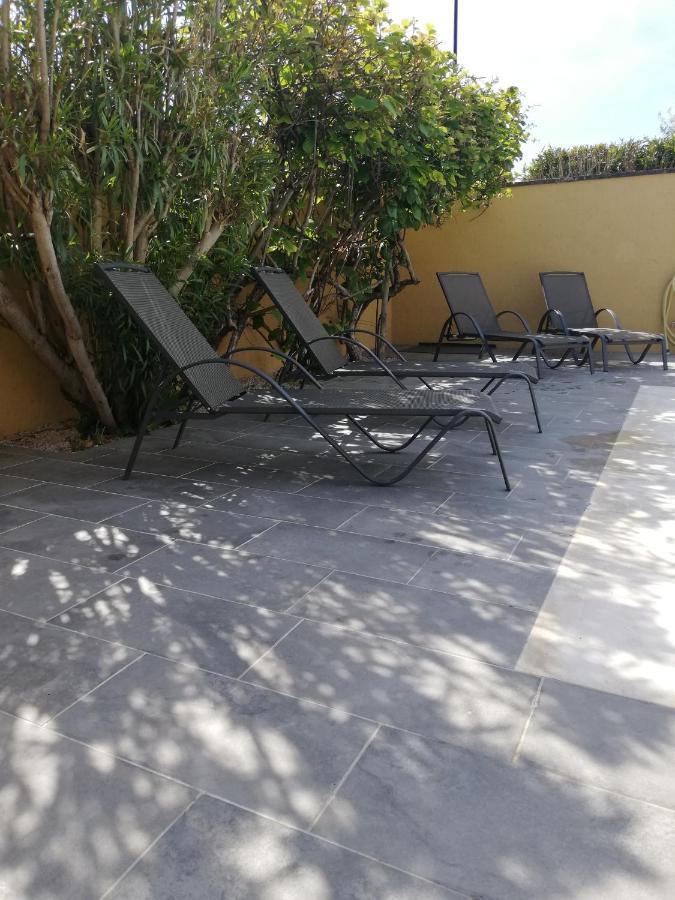 Maison Provencale Spa Sauna Piscine Molleges 外观 照片